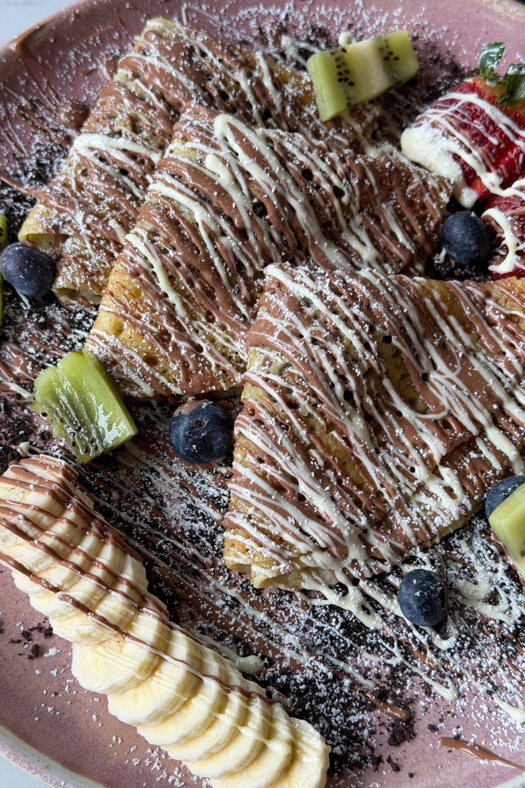 Naleśniki z kremem czekoladowym i bananem
