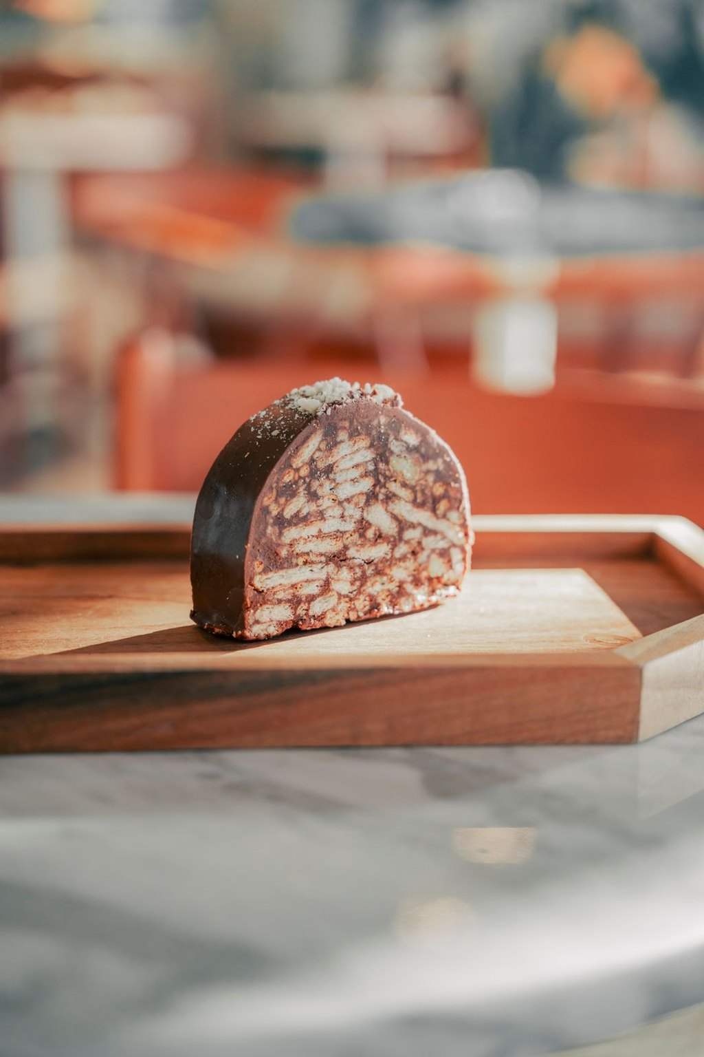 Czekoladowe salami z herbatnikami