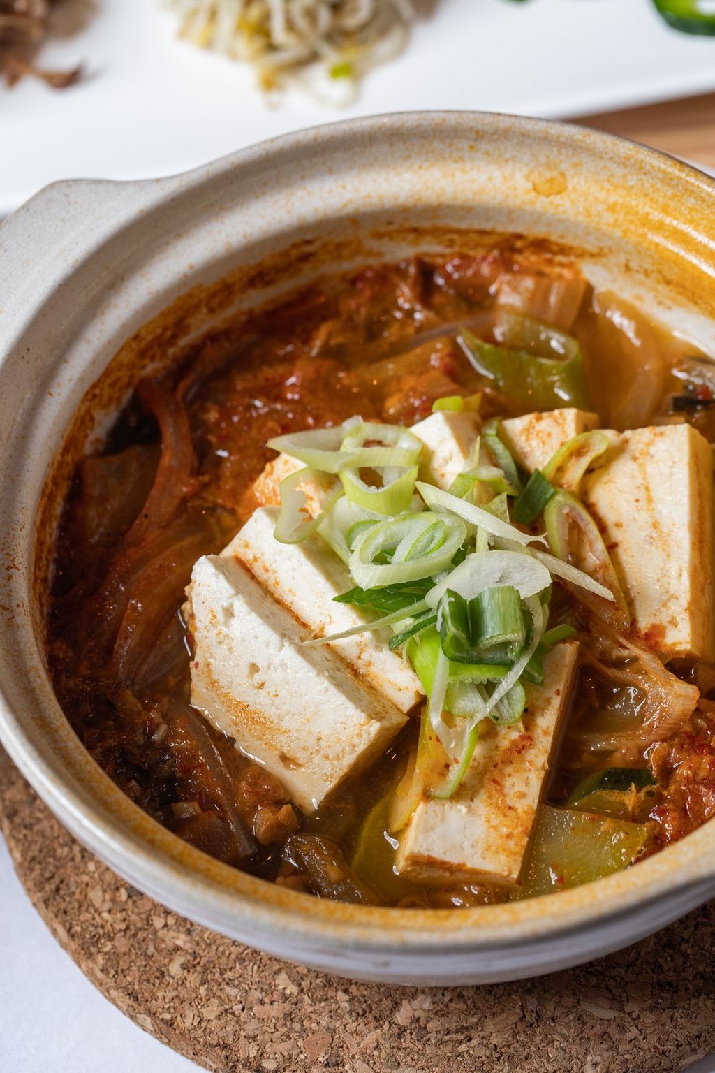 Kimchi jjigae z tofu