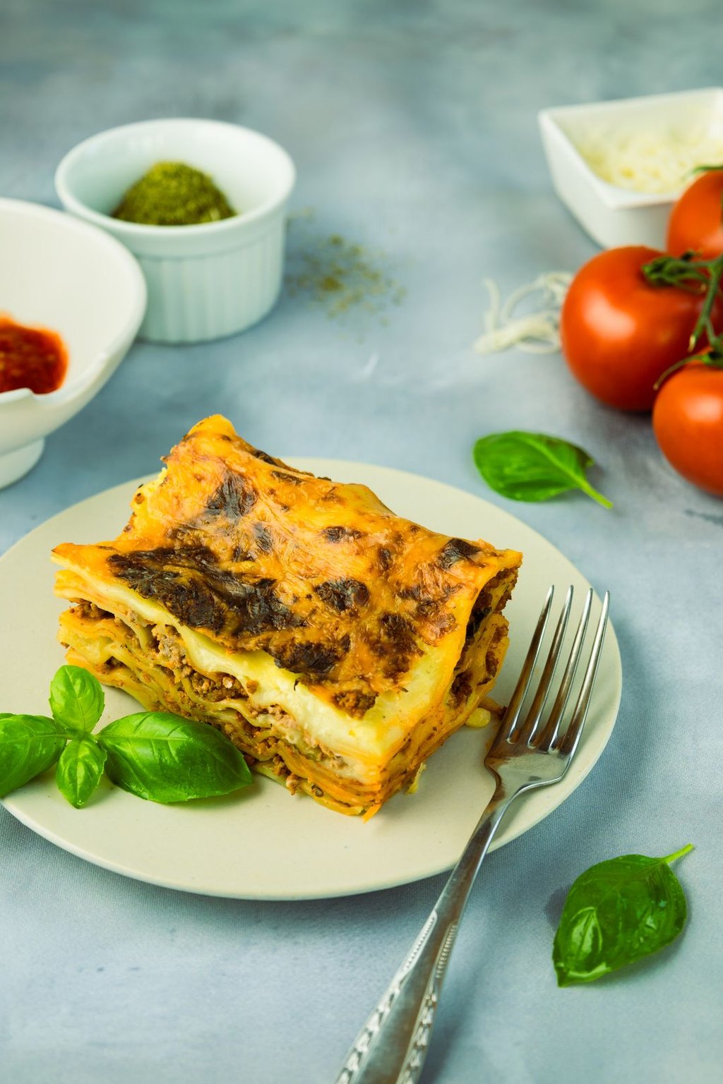 Lasagne z mięsem i beszamelem