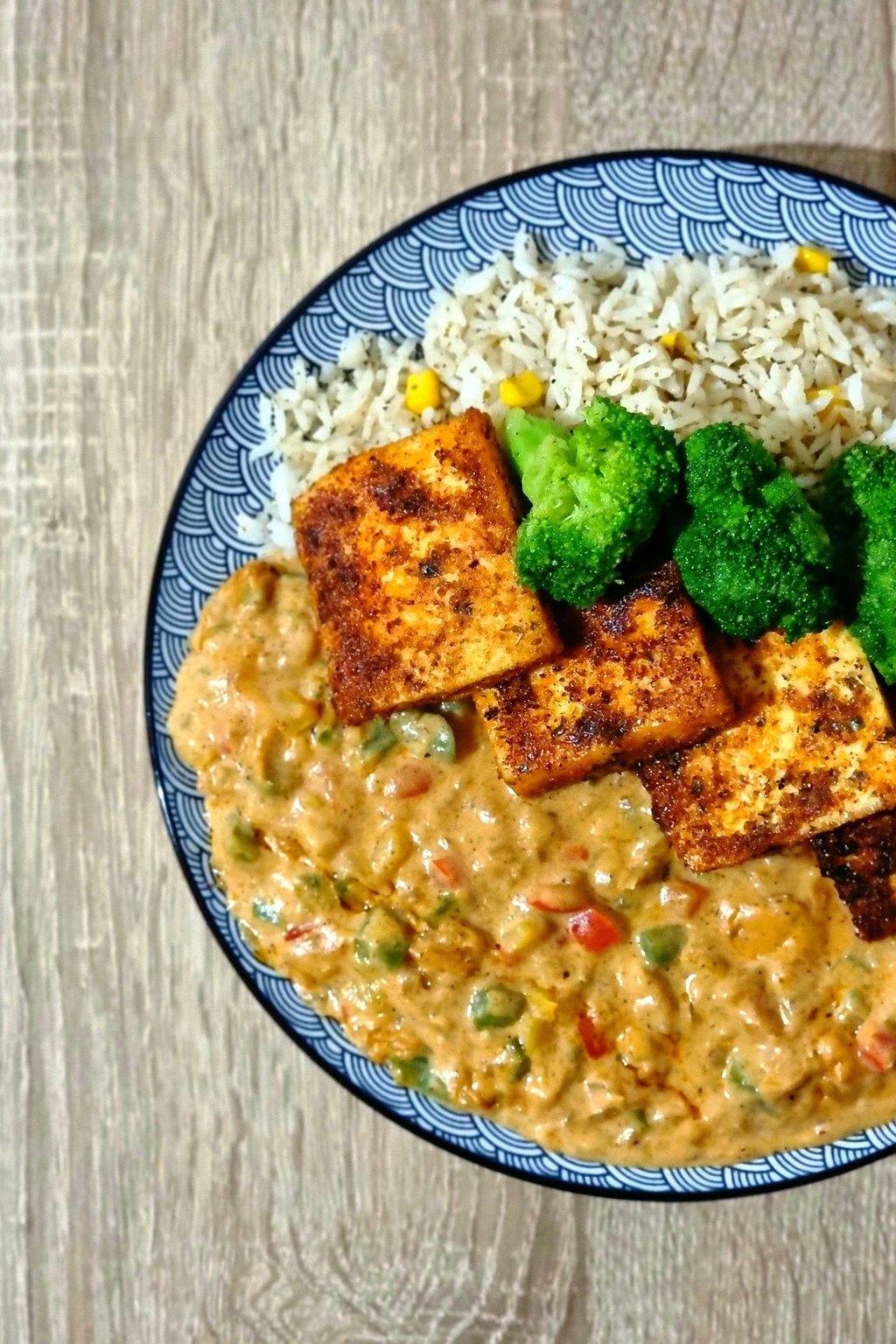 Ryż smażony z tofu i edamame
