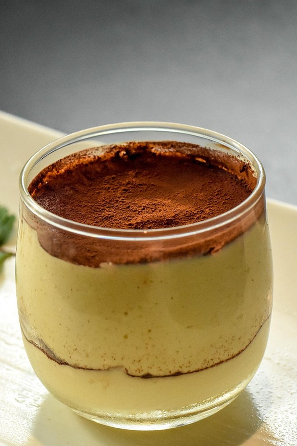Mini tiramisu z ricottą i prażonymi orzechami laskowymi