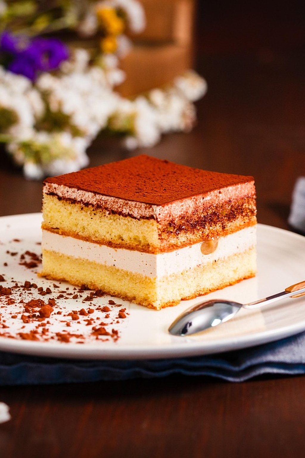 Tiramisu klasyczne z prażonymi migdałami
