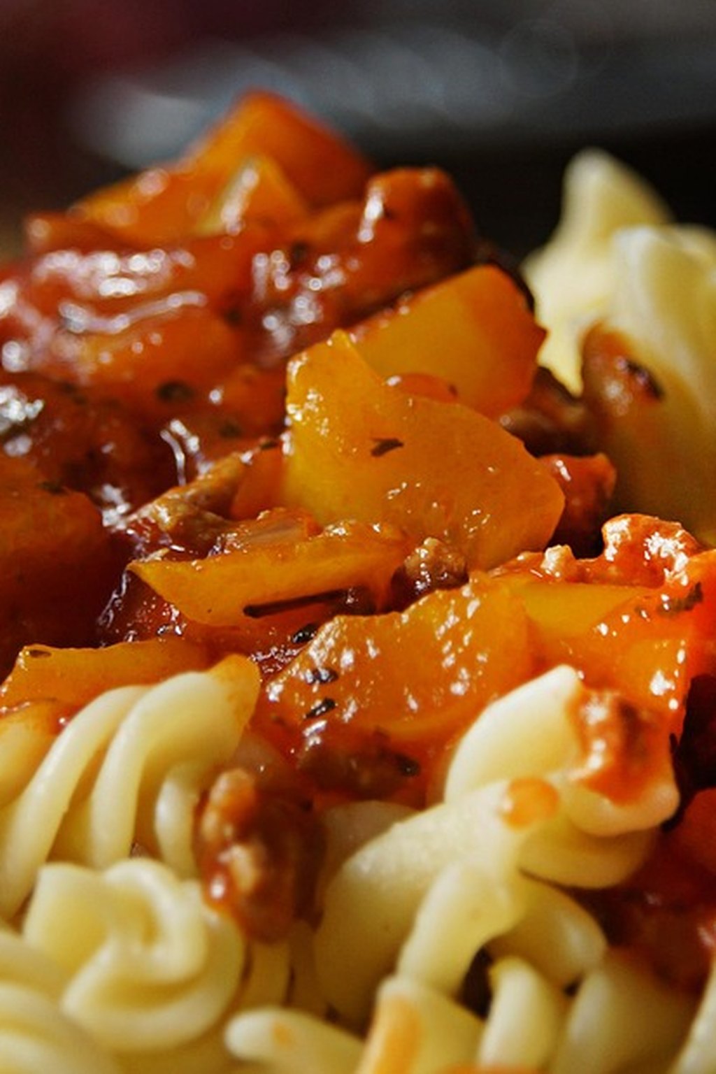 Makaron fusilli z tuńczykiem i papryką