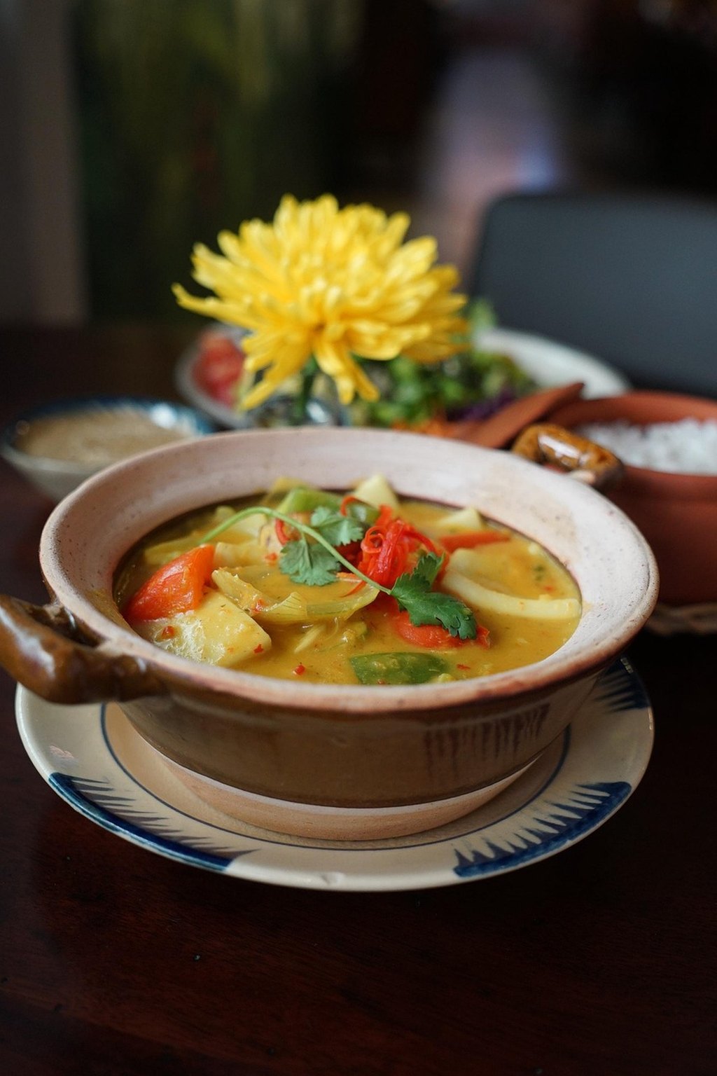 Tofu po tajsku z warzywami i ryżem
