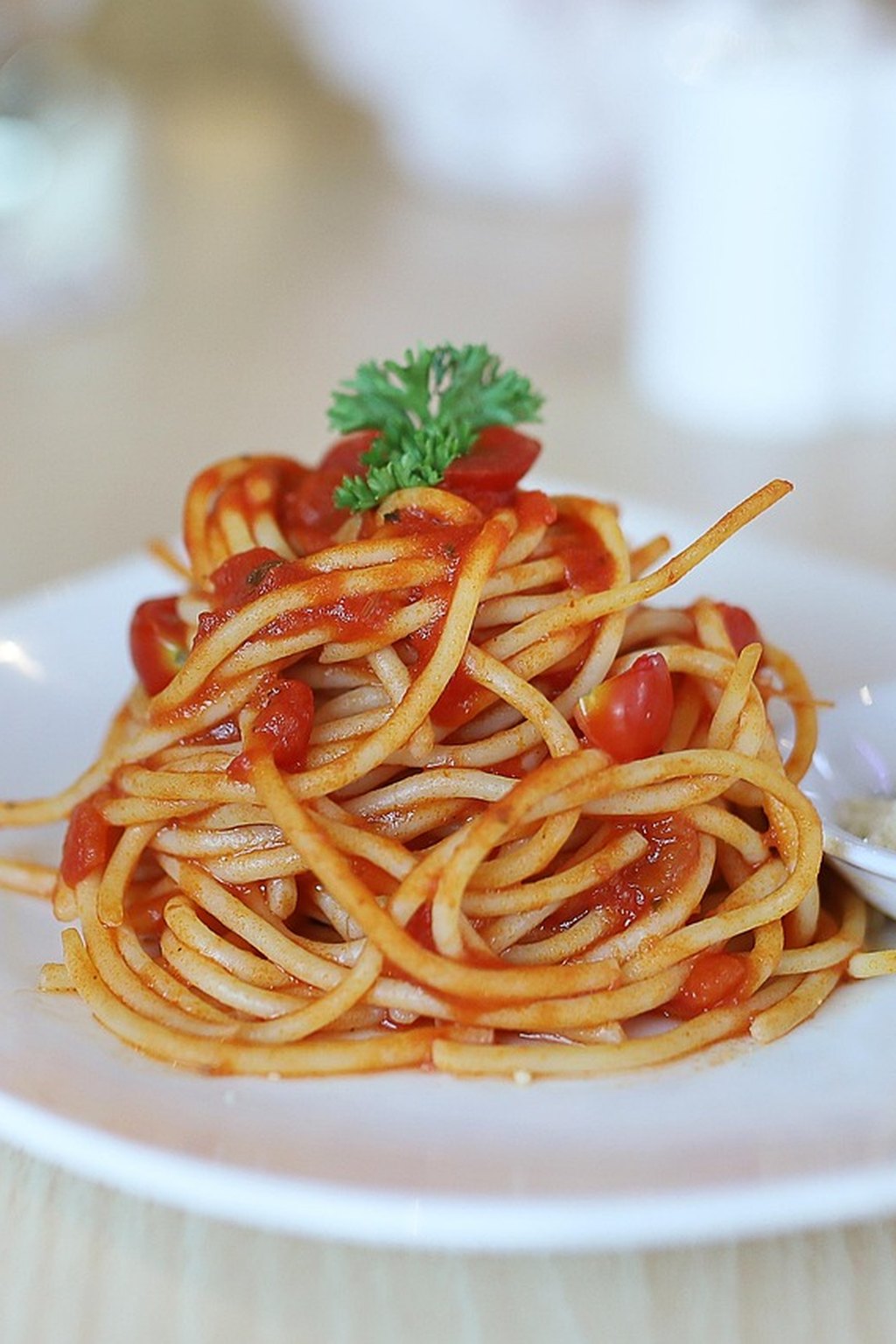 Spaghetti w sosie pomidorowym