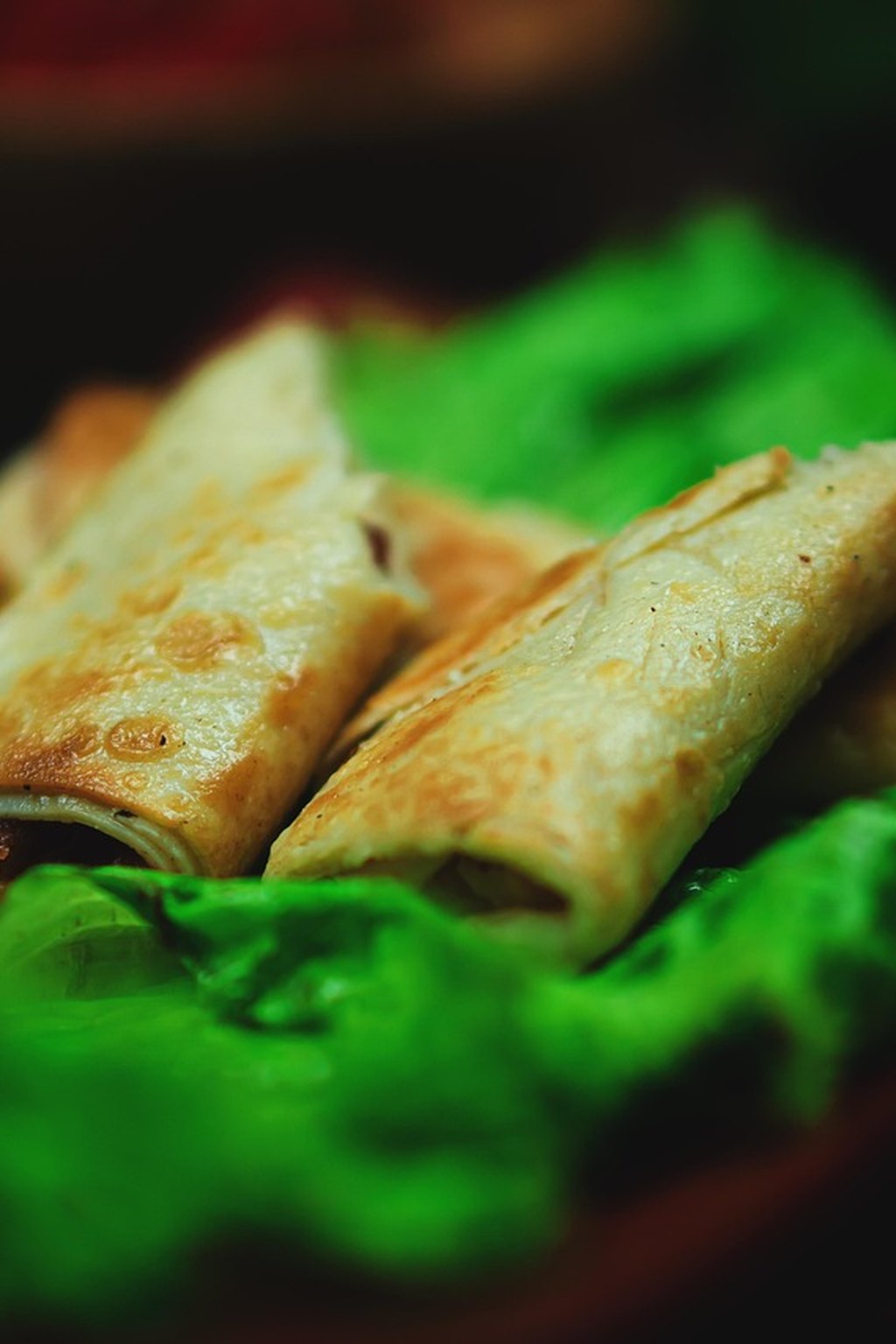 Chrupiące paczuszki ryżowe z tofu i warzywami