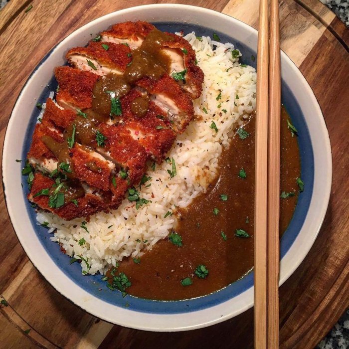 Katsu curry z kurczakiem