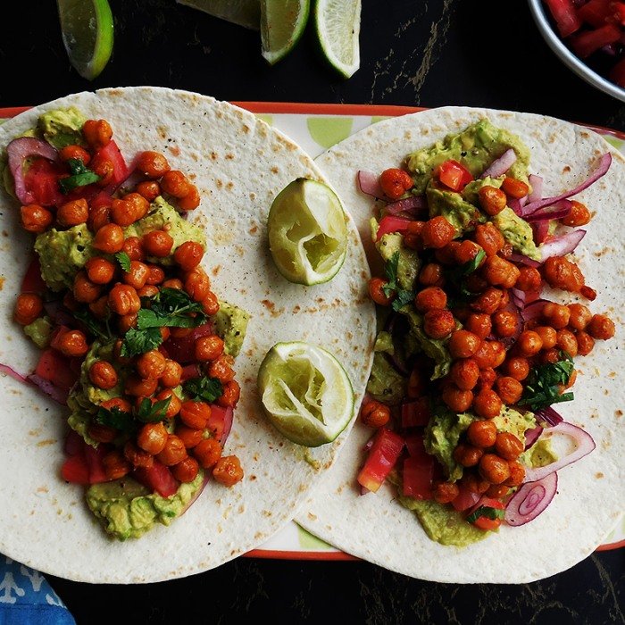 Fajitas z chrupiącą ciecierzycą