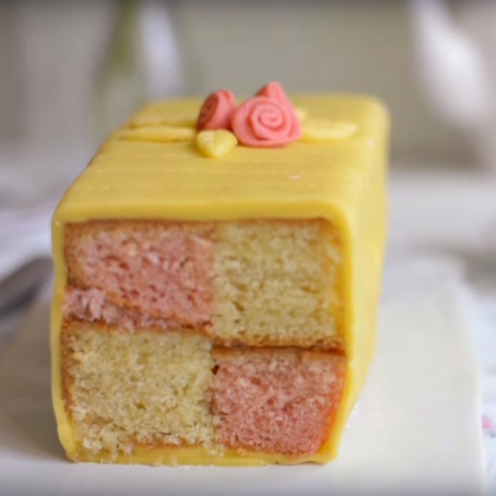 Ciasto Battenberg w kratkę