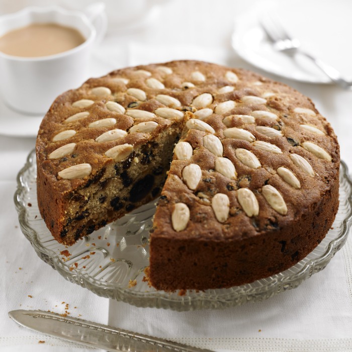 Dundee cake z migdałami i bakaliami