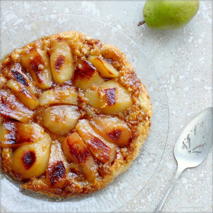 Tarta tatin z gruszkami