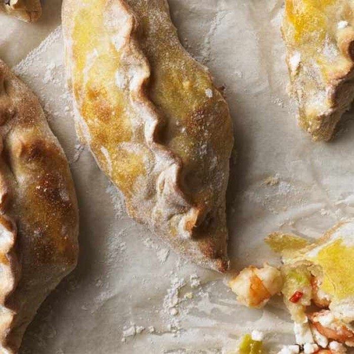 Empanadas z krewetkami i fetą