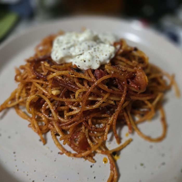 Syryjskie spaghetti z cynamonem