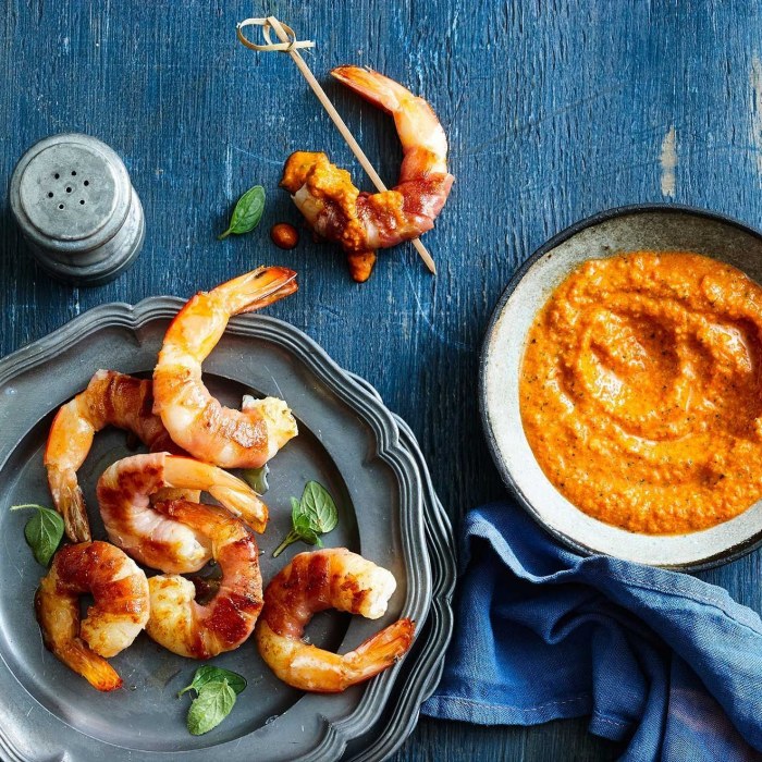 Krewetki z sosem romesco