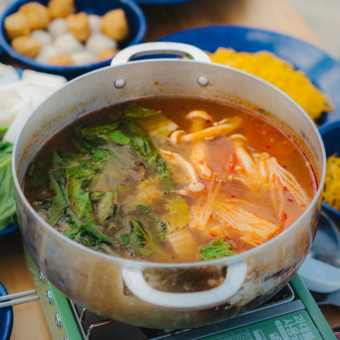 Wietnamski warzywny hotpot z dynią