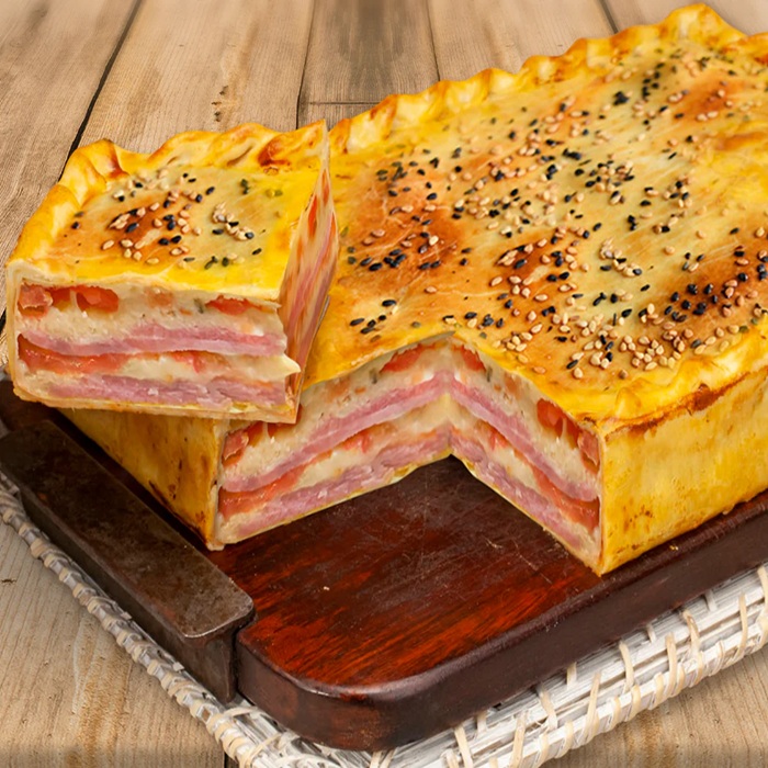 Tarta z szynką i serem