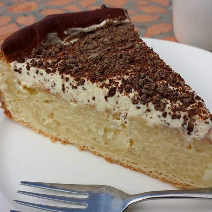 Holenderska tarta ryżowa (rijstevlaai)