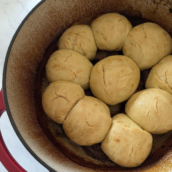 Madombi, botswańskie kluski drożdżowe