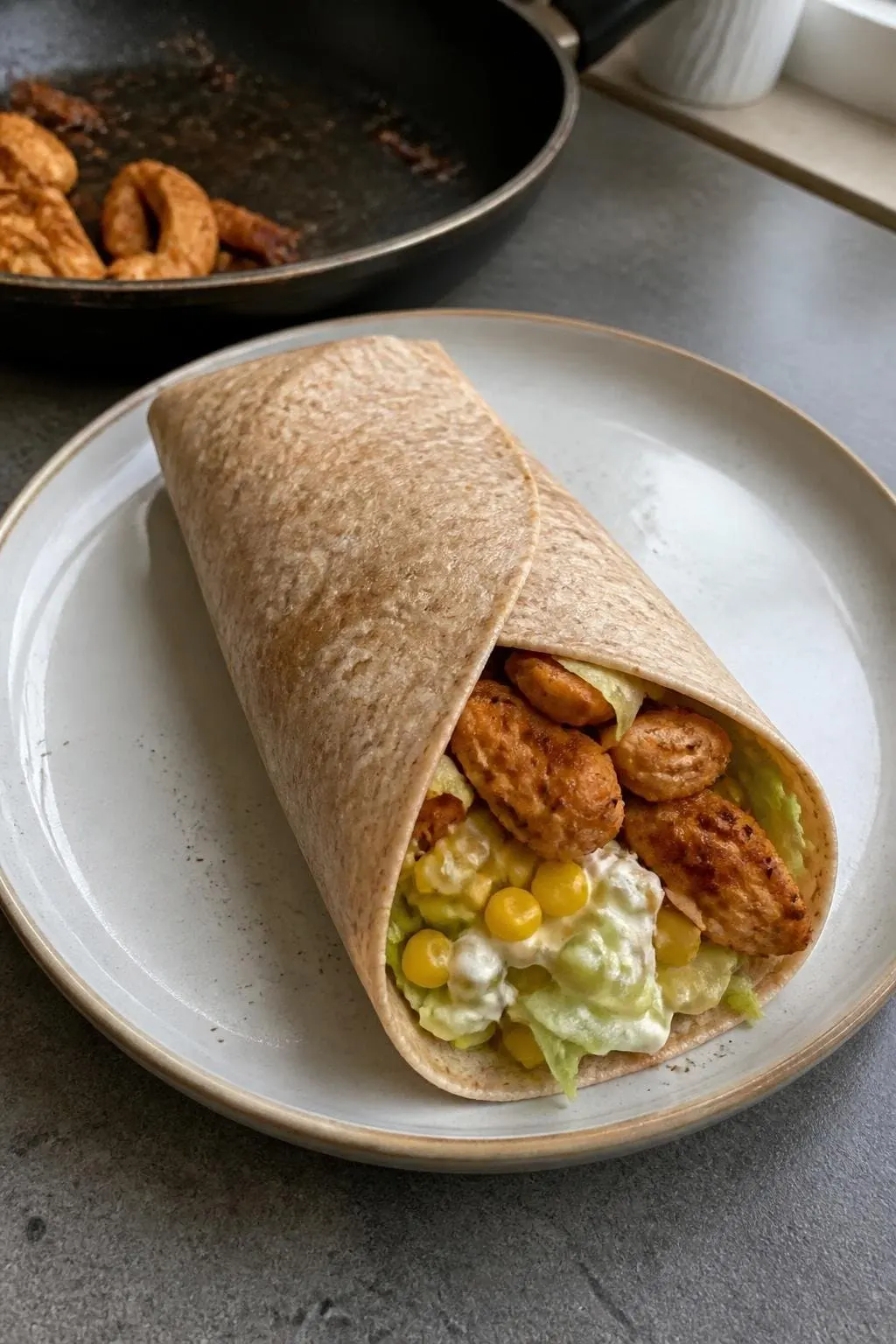 Tortilla barbecue z kurczakiem i jalapeño