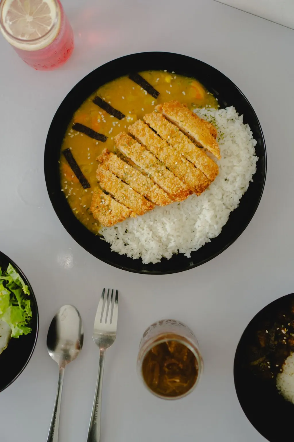 Kurczak katsu z japońskim curry i ryżem