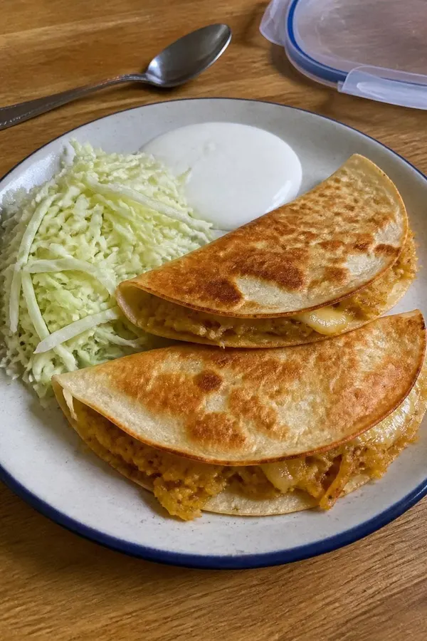 Chrupiące ziemniaczane tacos z kapustą
